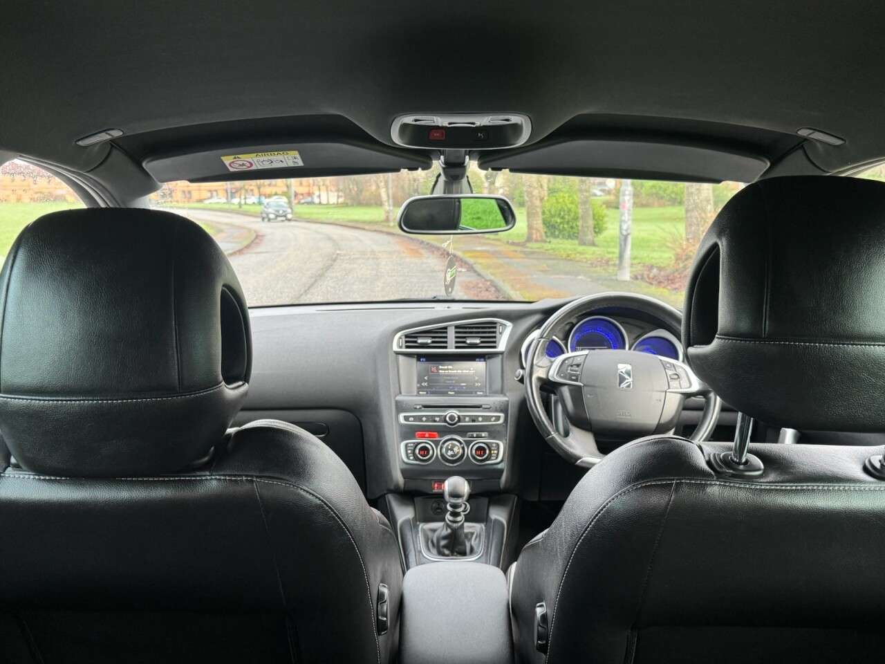 2017 DS AUTOMOBILES DS 4 2017 DS AUTOMOBILES DS 4