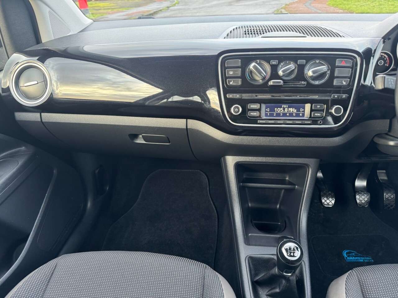 2014 VOLKSWAGEN UP! 2014 VOLKSWAGEN UP!