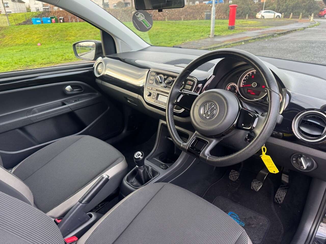 2014 VOLKSWAGEN UP! 2014 VOLKSWAGEN UP!