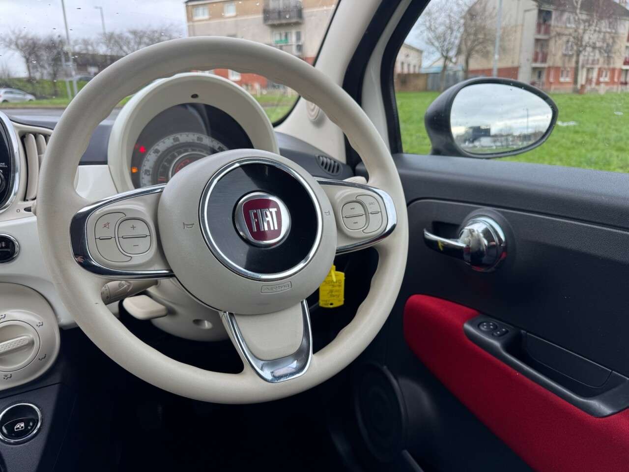 2016 FIAT 500 2016 FIAT 500