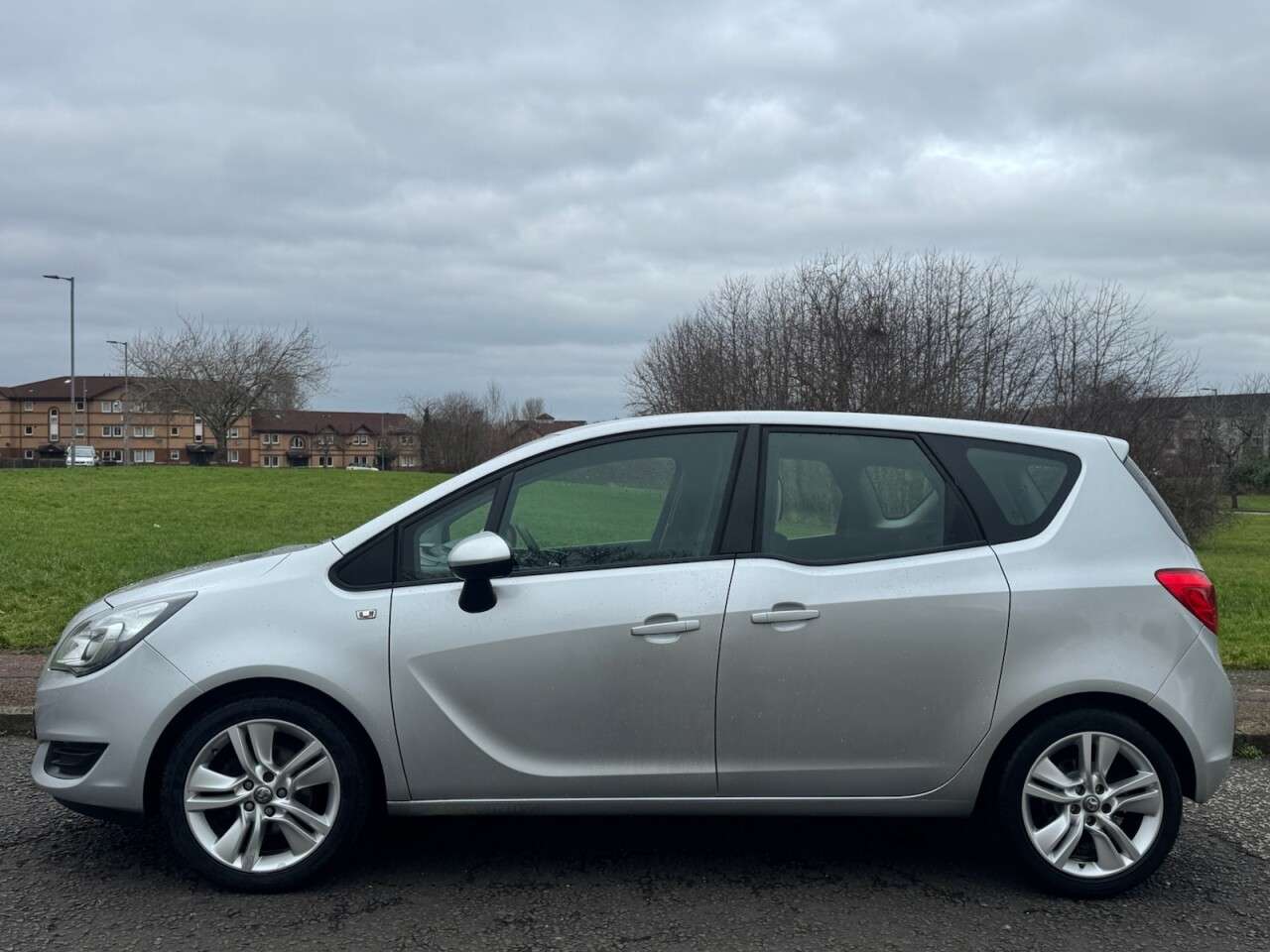 A 2016 VAUXHALL MERIVA 1.4i Club MPV 5dr Petrol Manual Euro 6 (100 ps) Part Exchange Welcome A 2016 VAUXHALL MERIVA 1.4i Club MPV 5dr Petrol Manual Euro 6 (100 ps) Part Exchange Welcome