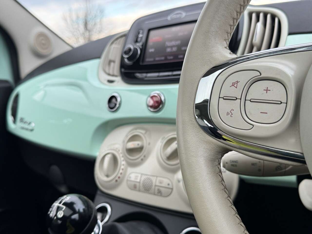 2018 FIAT 500 2018 FIAT 500