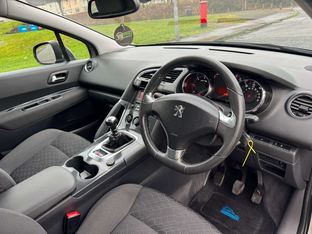 2016 PEUGEOT 3008 2016 PEUGEOT 3008