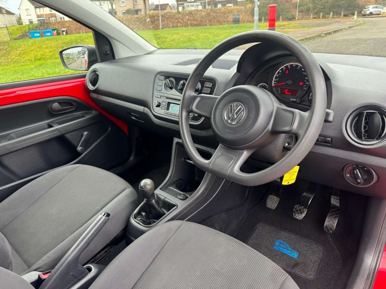 2013 VOLKSWAGEN UP! 2013 VOLKSWAGEN UP!