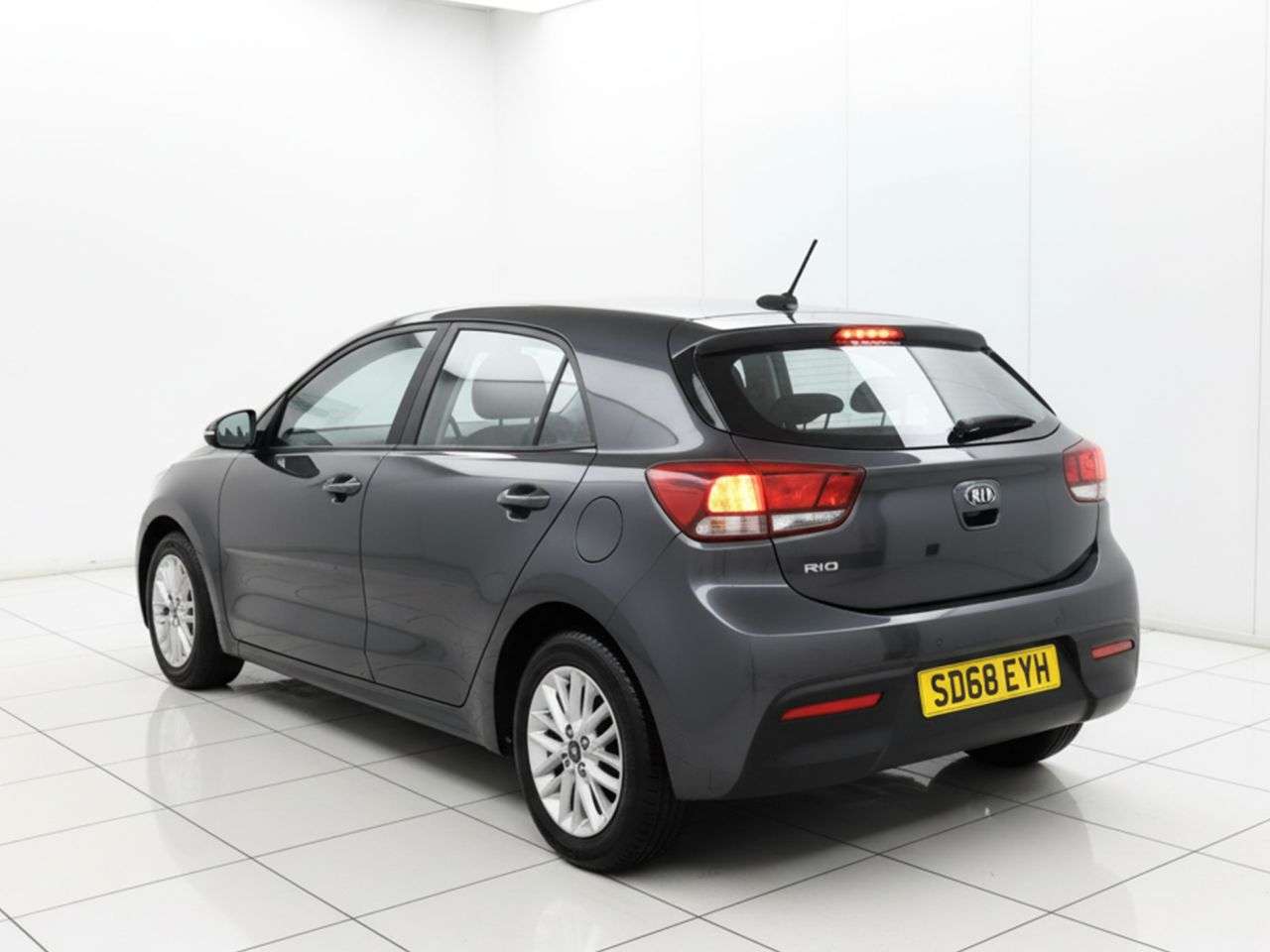 A 2018 KIA RIO 1.25 2 Hatchback 5dr Petrol Manual Euro 6 (s/s) (83 bhp) Part Ex Welcome A 2018 KIA RIO 1.25 2 Hatchback 5dr Petrol Manual Euro 6 (s/s) (83 bhp) Part Ex Welcome