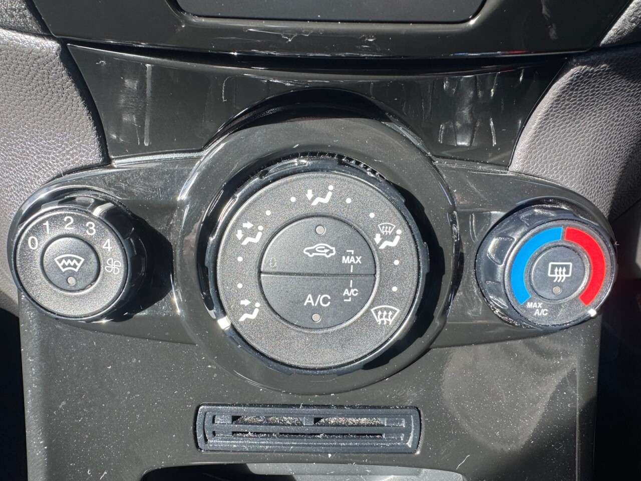 2013 FORD FIESTA 2013 FORD FIESTA