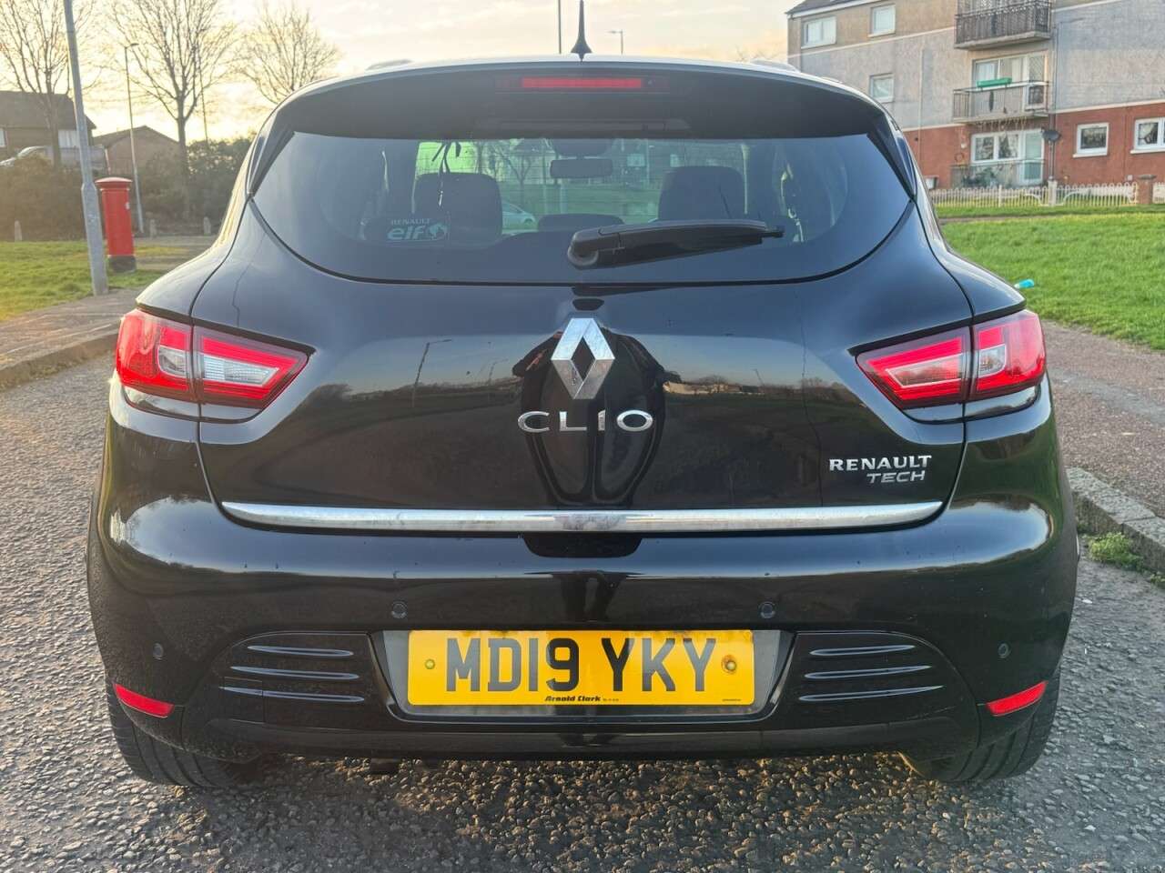 2019 RENAULT CLIO 2019 RENAULT CLIO