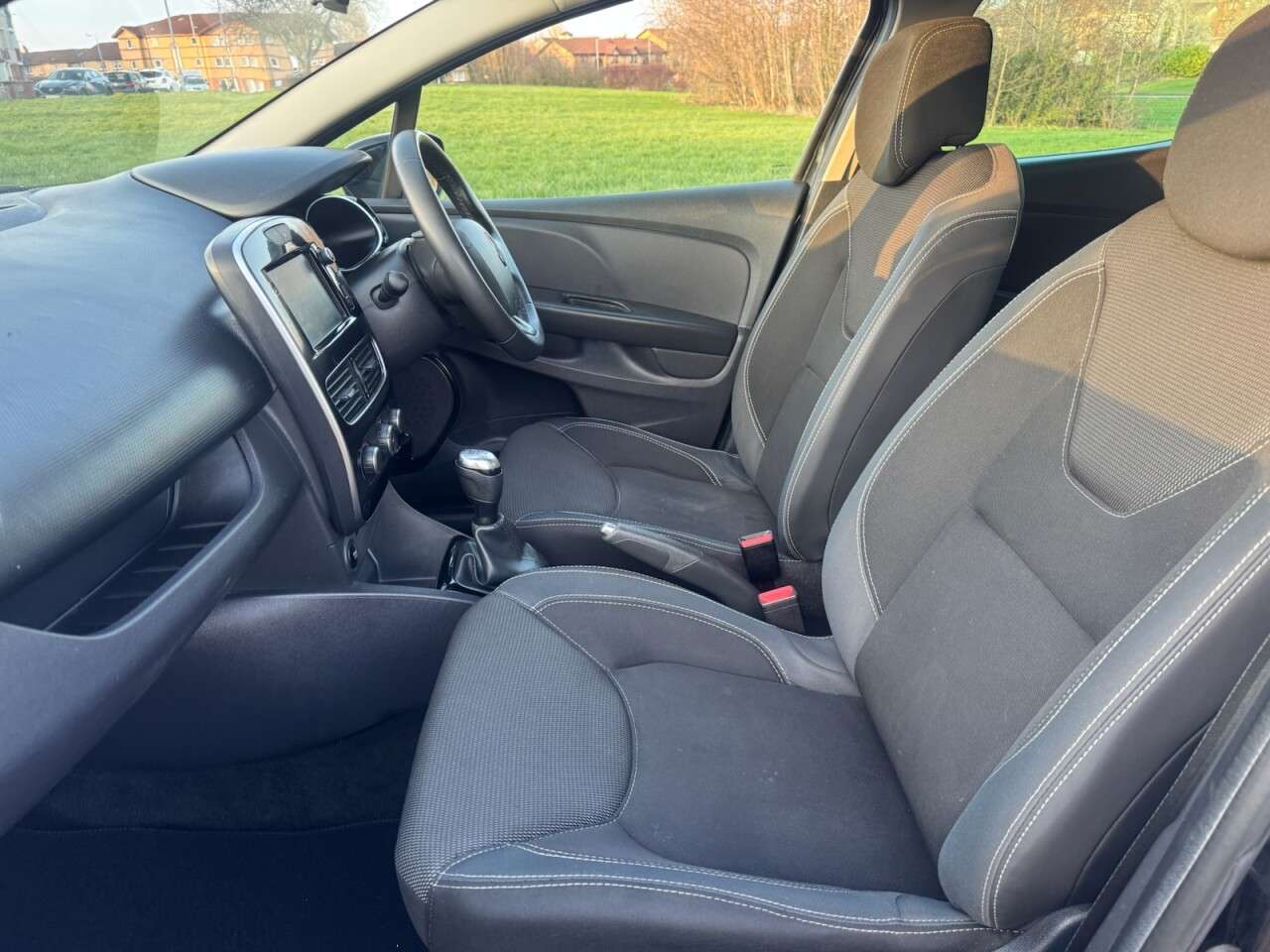 2019 RENAULT CLIO 2019 RENAULT CLIO