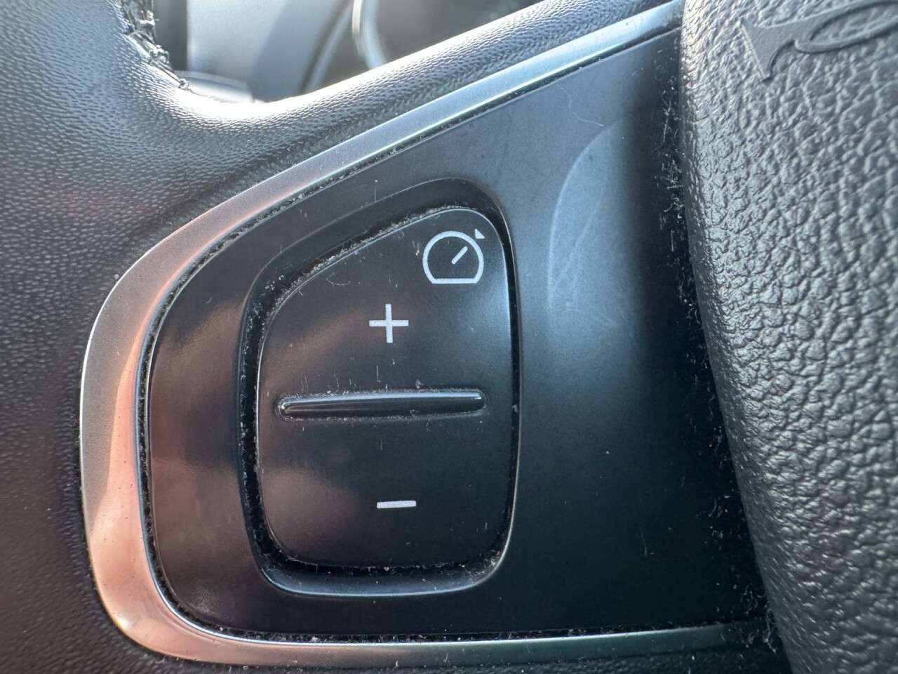 2019 RENAULT CLIO 2019 RENAULT CLIO