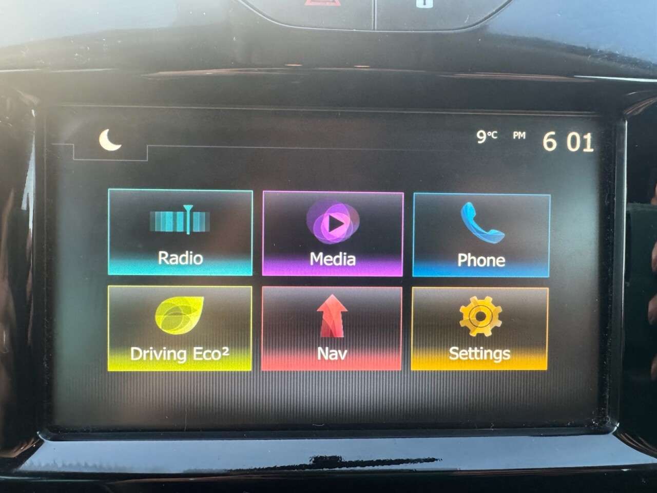 2019 RENAULT CLIO 2019 RENAULT CLIO