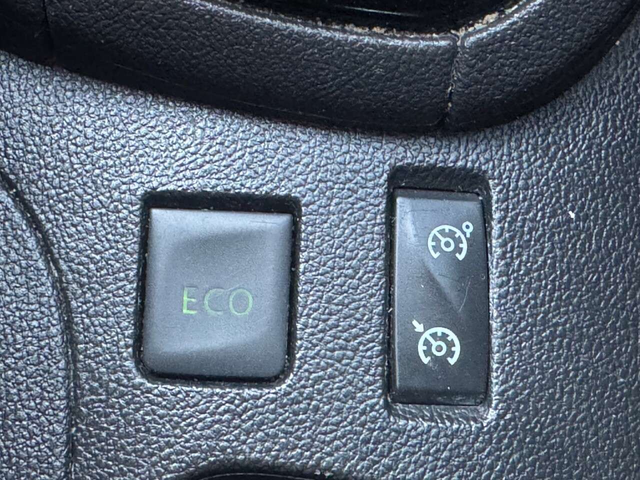 2019 RENAULT CLIO 2019 RENAULT CLIO