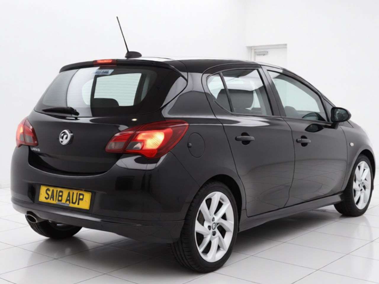 A 2018 VAUXHALL CORSA 1.4i ecoFLEX SRi VX Line Hatchback 5dr Petrol Manual Euro 6 (90 ps) Ideal F A 2018 VAUXHALL CORSA 1.4i ecoFLEX SRi VX Line Hatchback 5dr Petrol Manual Euro 6 (90 ps) Ideal F