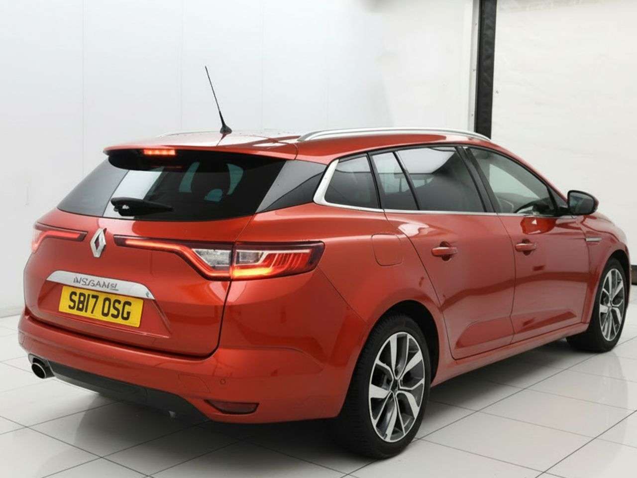 A 2017 RENAULT MEGANE 1.5 dCi Dynamique S Nav Sport Tourer 5dr Diesel Manual Euro 6 (s/s) (110 ps A 2017 RENAULT MEGANE 1.5 dCi Dynamique S Nav Sport Tourer 5dr Diesel Manual Euro 6 (s/s) (110 ps