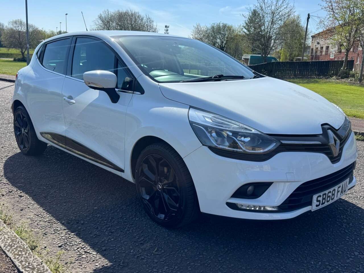 2018 RENAULT CLIO 2018 RENAULT CLIO