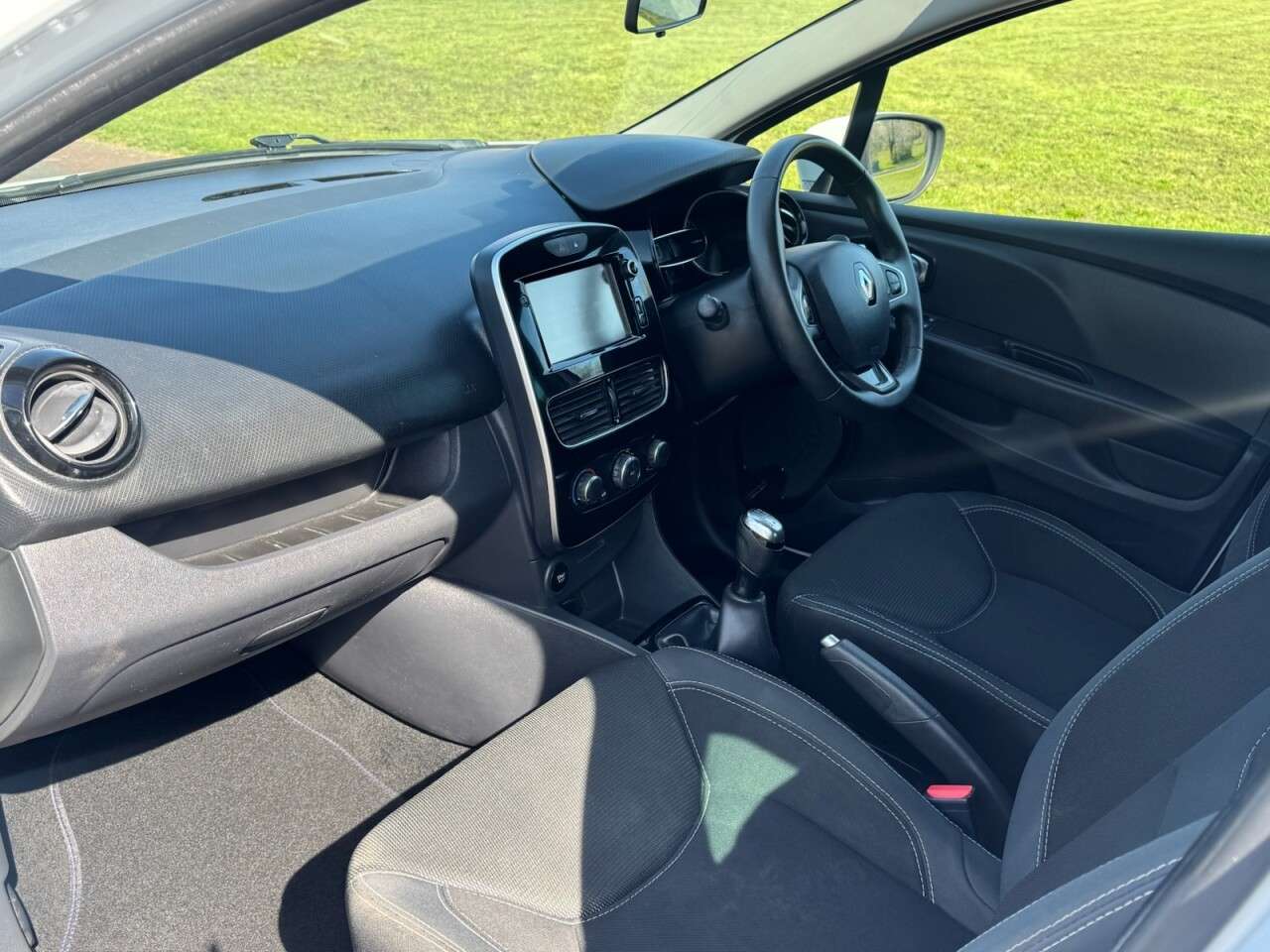 2018 RENAULT CLIO 2018 RENAULT CLIO