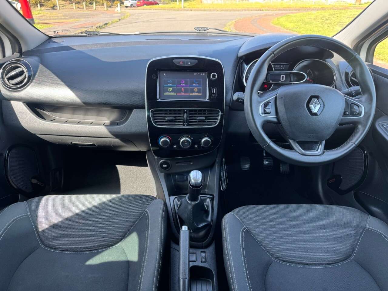 2018 RENAULT CLIO 2018 RENAULT CLIO