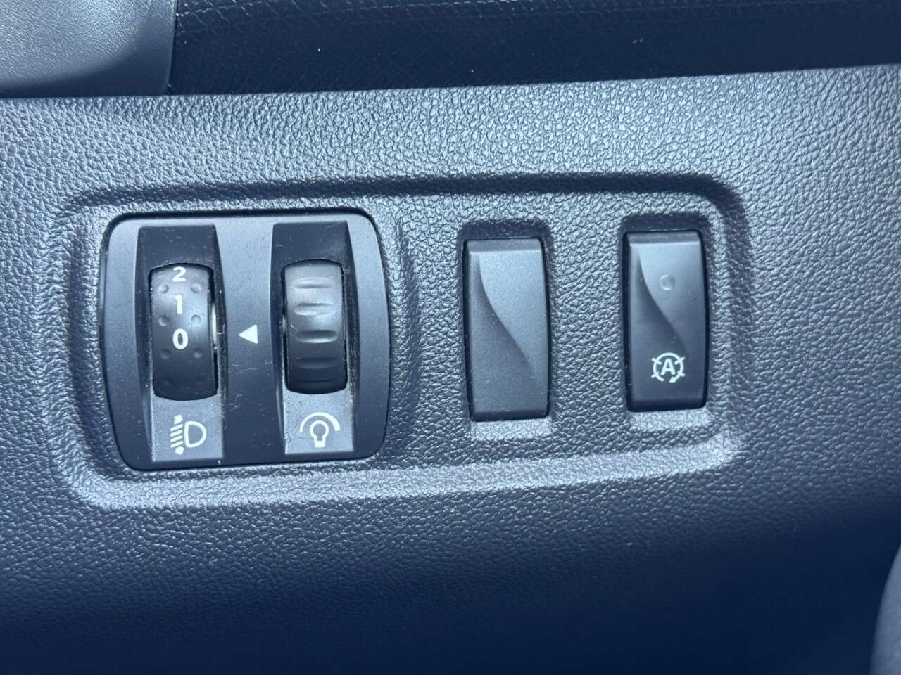 2018 RENAULT CLIO 2018 RENAULT CLIO