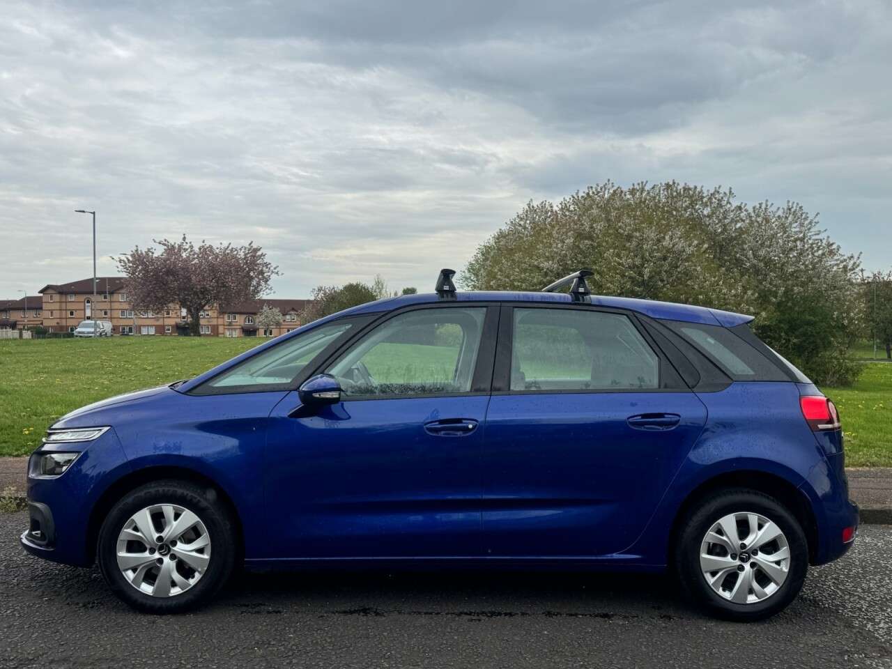 A 2016 CITROEN C4 PICASSO 1.6 BlueHDi Touch Edition MPV 5dr Diesel Manual Euro 6 (s/s) (100 ps) Part A 2016 CITROEN C4 PICASSO 1.6 BlueHDi Touch Edition MPV 5dr Diesel Manual Euro 6 (s/s) (100 ps) Part