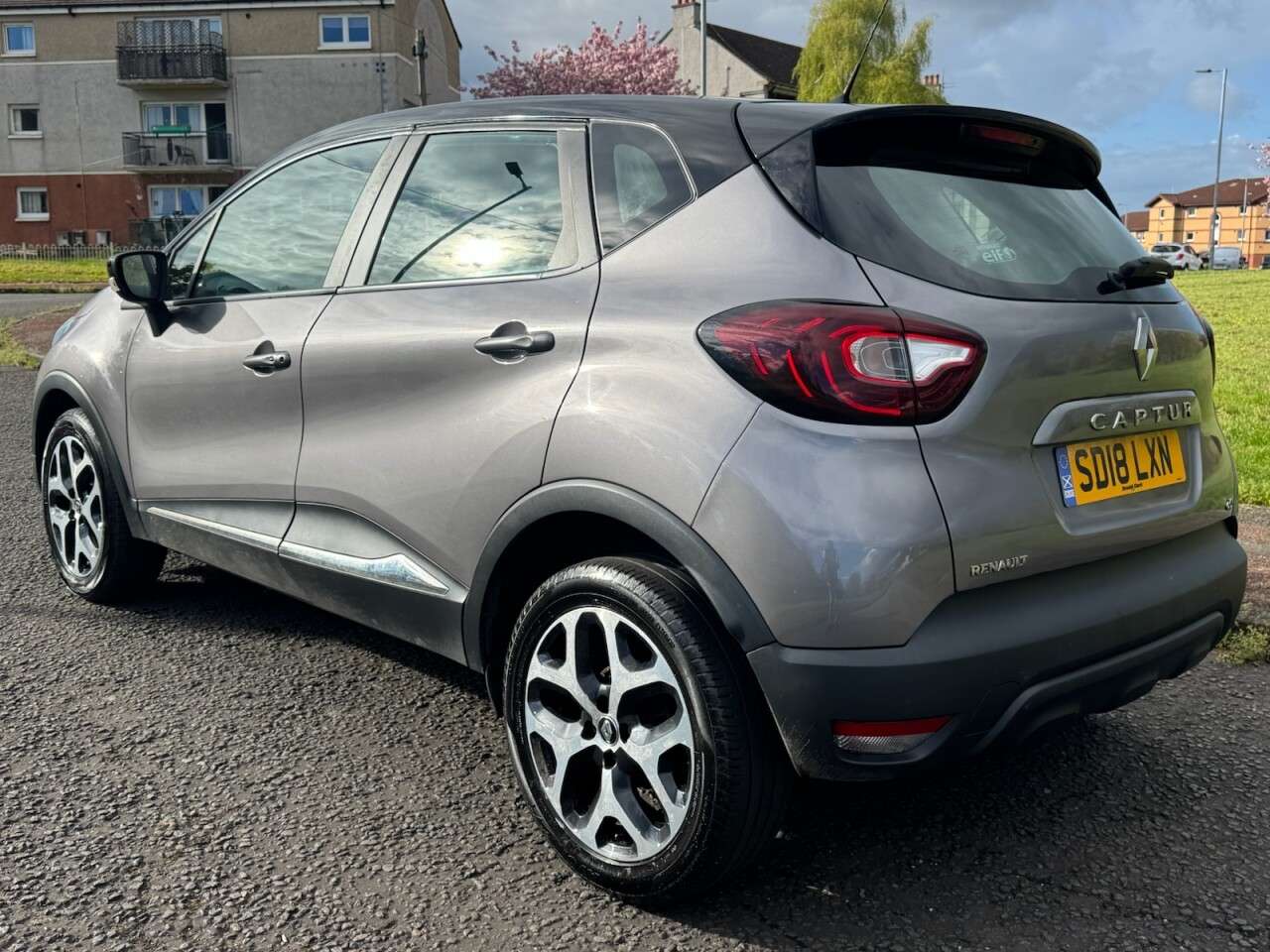A 2018 RENAULT CAPTUR 1.5 dCi ENERGY Dynamique Nav SUV 5dr Diesel Manual Euro 6 (s/s) (90 ps) Par A 2018 RENAULT CAPTUR 1.5 dCi ENERGY Dynamique Nav SUV 5dr Diesel Manual Euro 6 (s/s) (90 ps) Par