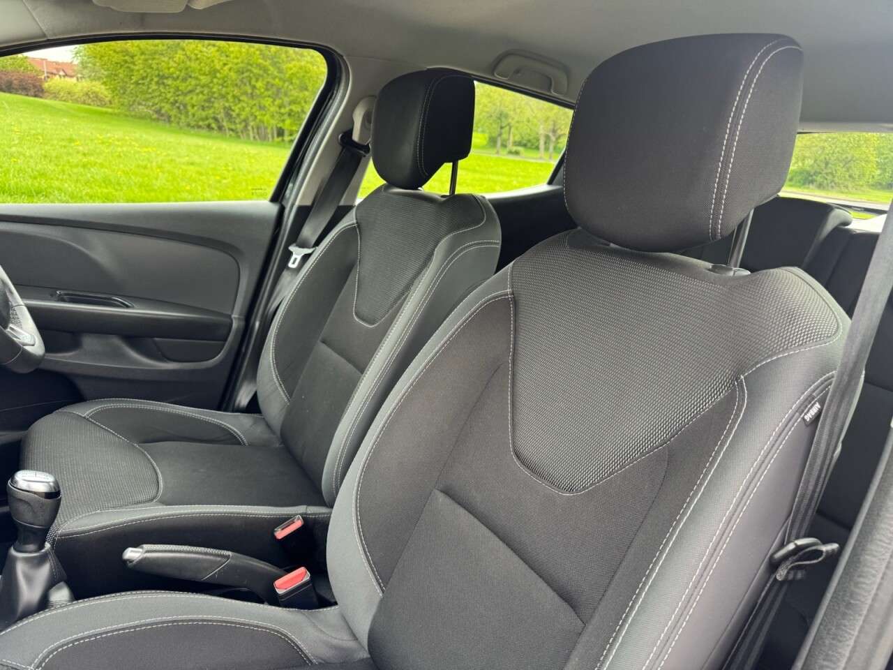 2017 RENAULT CLIO 2017 RENAULT CLIO