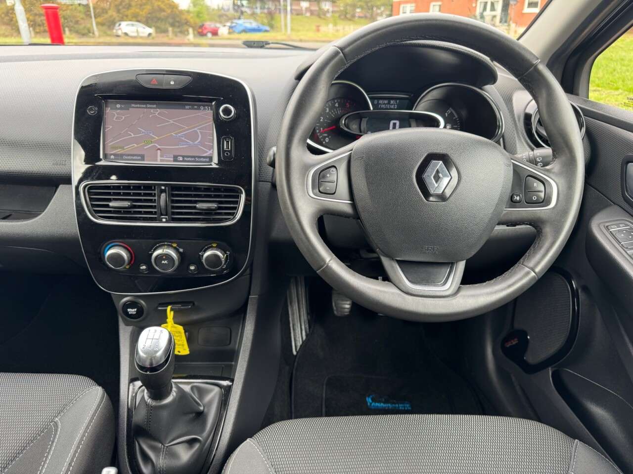 2017 RENAULT CLIO 2017 RENAULT CLIO