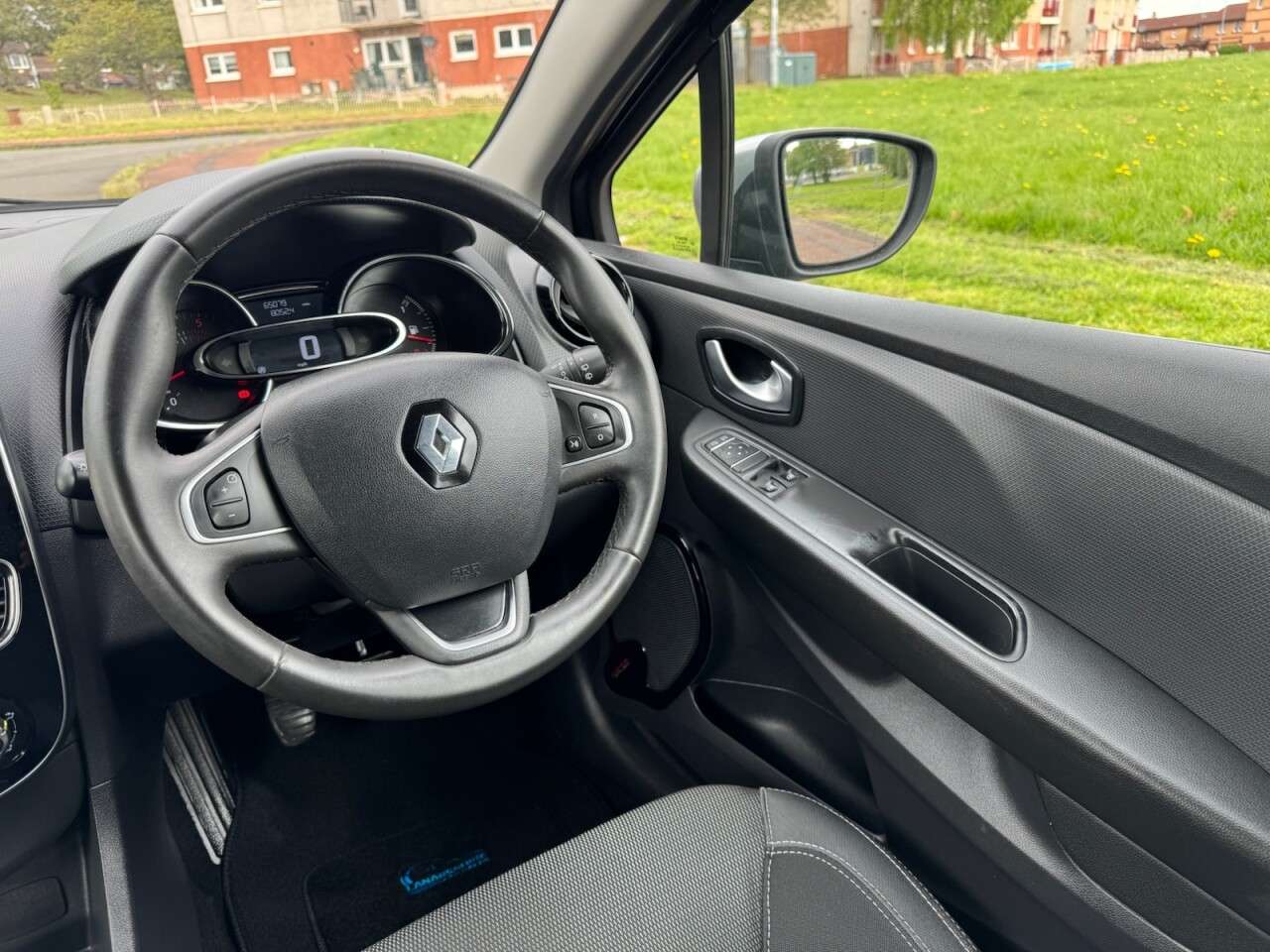 2017 RENAULT CLIO 2017 RENAULT CLIO