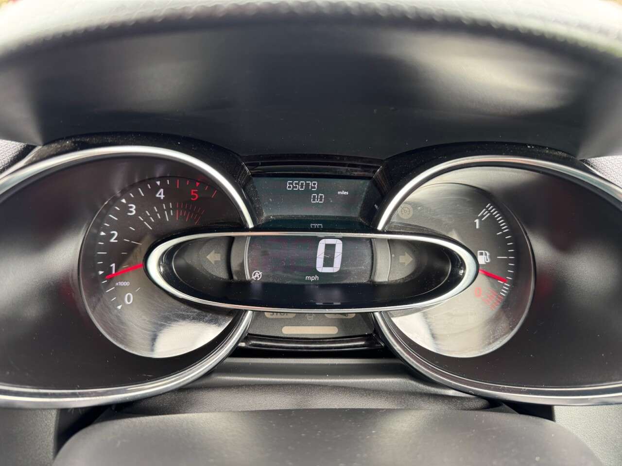 2017 RENAULT CLIO 2017 RENAULT CLIO