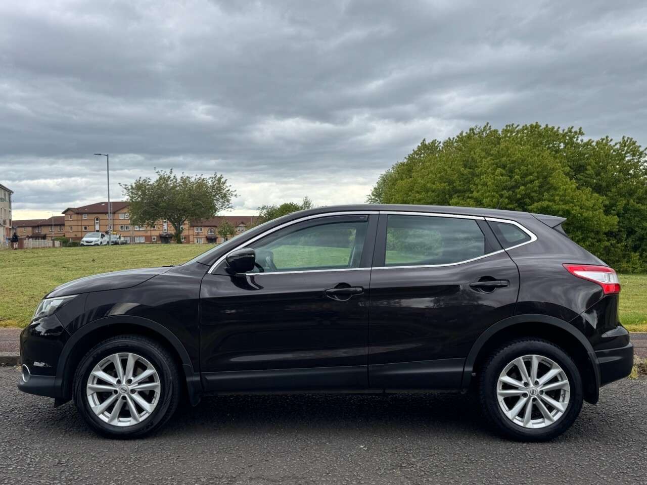 A 2015 NISSAN QASHQAI 1.5 dCi Acenta SUV 5dr Diesel Manual 2WD Euro 5 (s/s) (110 ps) Part Ex Welc A 2015 NISSAN QASHQAI 1.5 dCi Acenta SUV 5dr Diesel Manual 2WD Euro 5 (s/s) (110 ps) Part Ex Welc