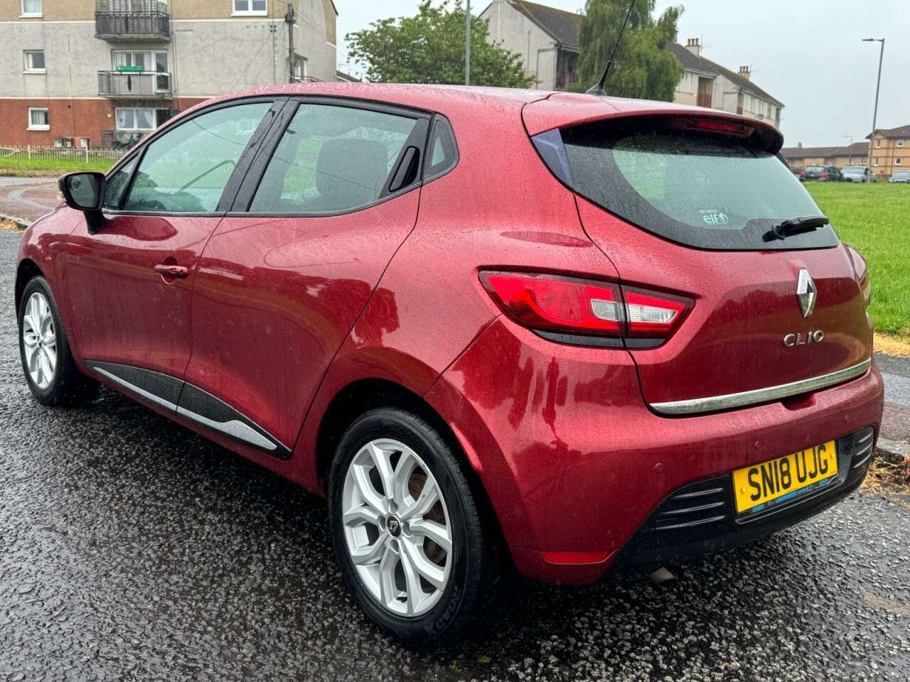A 2018 RENAULT CLIO 1.2 16V Dynamique Nav Hatchback 5dr Petrol Manual Euro 6 (75 ps) Ideal Firs A 2018 RENAULT CLIO 1.2 16V Dynamique Nav Hatchback 5dr Petrol Manual Euro 6 (75 ps) Ideal Firs