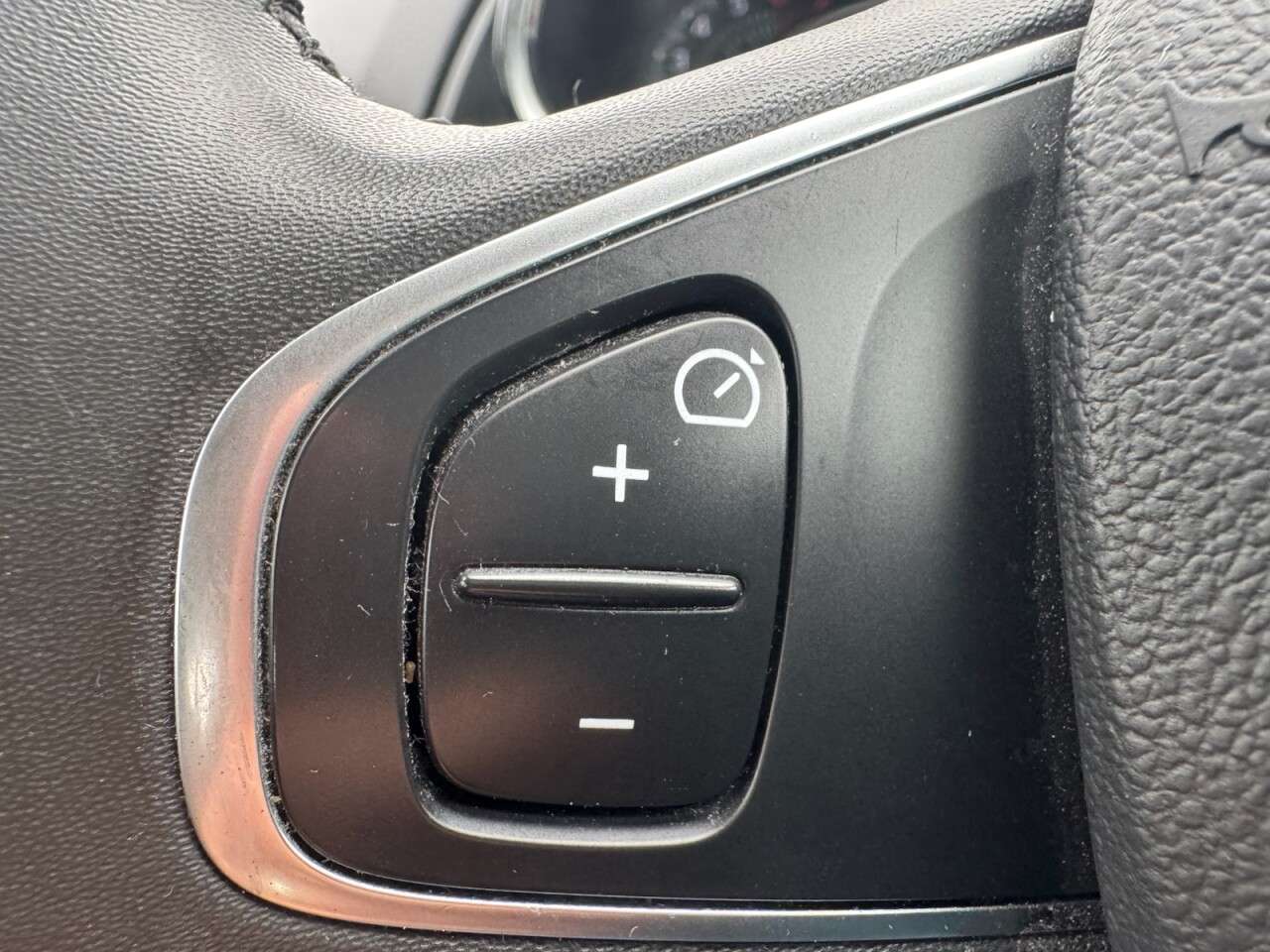 2018 RENAULT CLIO 2018 RENAULT CLIO