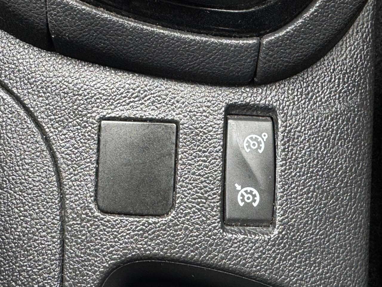 2018 RENAULT CLIO 2018 RENAULT CLIO