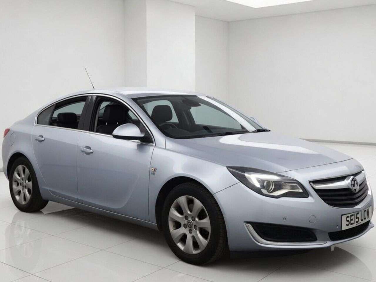 A 2015 VAUXHALL INSIGNIA 2.0 CDTi ecoFLEX SE Hatchback 5dr Diesel Manual Euro 5 (s/s) (140 ps) Part A 2015 VAUXHALL INSIGNIA 2.0 CDTi ecoFLEX SE Hatchback 5dr Diesel Manual Euro 5 (s/s) (140 ps) Part