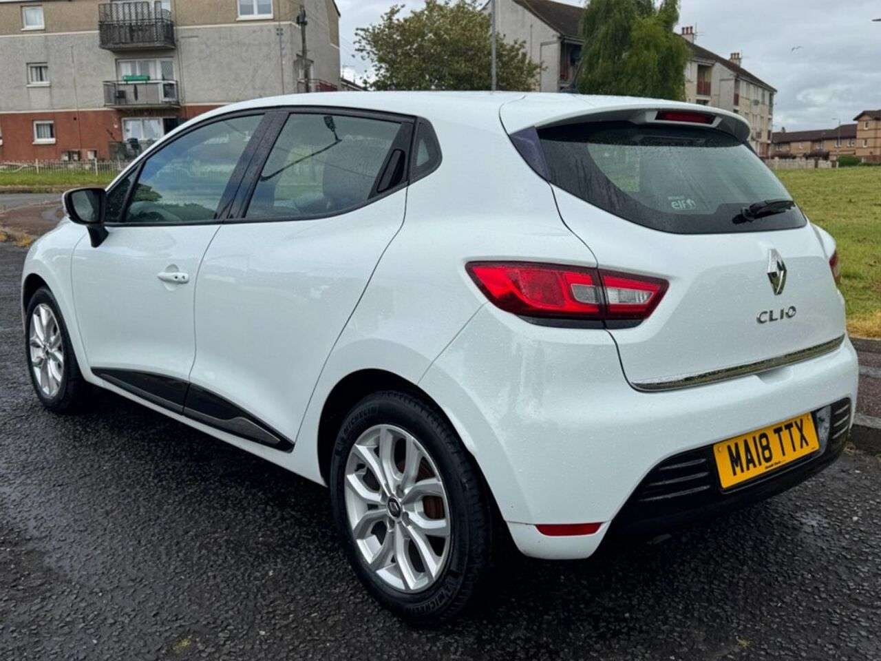 A 2018 RENAULT CLIO 1.5 dCi Dynamique Nav Hatchback 5dr Diesel Manual Euro 6 (s/s) (90 ps) Part A 2018 RENAULT CLIO 1.5 dCi Dynamique Nav Hatchback 5dr Diesel Manual Euro 6 (s/s) (90 ps) Part