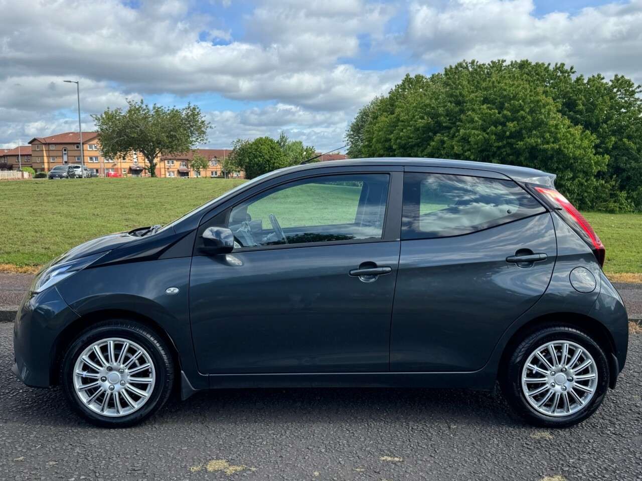 A 2019 TOYOTA AYGO 1.0 VVT-i x-play Hatchback 5dr Petrol Manual Euro 6 (71 ps) Part Ex Welcome A 2019 TOYOTA AYGO 1.0 VVT-i x-play Hatchback 5dr Petrol Manual Euro 6 (71 ps) Part Ex Welcome