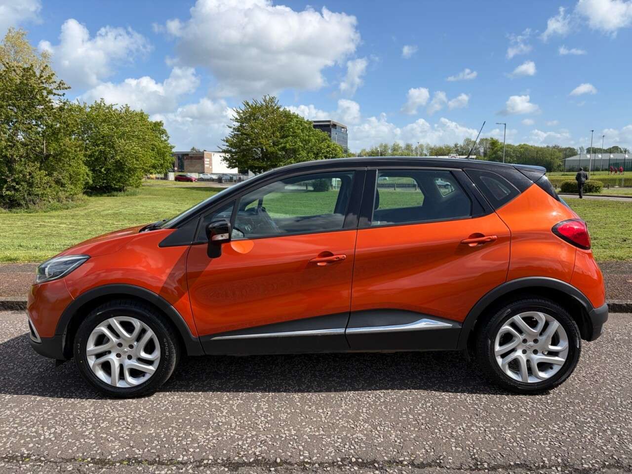 A 2014 RENAULT CAPTUR 1.5 dCi ENERGY Dynamique MediaNav SUV 5dr Diesel Manual Euro 5 (s/s) (90 ps A 2014 RENAULT CAPTUR 1.5 dCi ENERGY Dynamique MediaNav SUV 5dr Diesel Manual Euro 5 (s/s) (90 ps