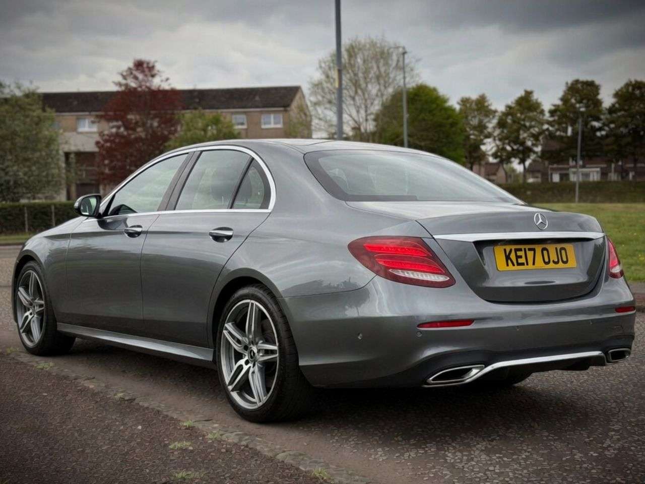 A 2017 MERCEDES-BENZ E-CLASS 2.0 E220d AMG Line Saloon 4dr Diesel G-Tronic+ Euro 6 (s/s) (194 ps) Part E A 2017 MERCEDES-BENZ E-CLASS 2.0 E220d AMG Line Saloon 4dr Diesel G-Tronic+ Euro 6 (s/s) (194 ps) Part E
