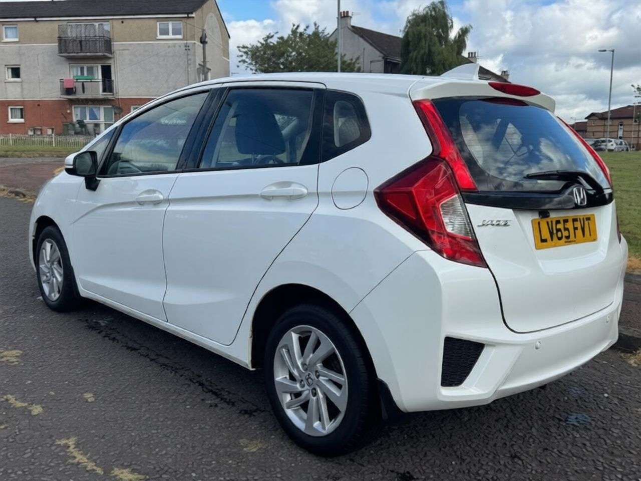 A 2015 HONDA JAZZ 1.3 i-VTEC SE Hatchback 5dr Petrol Manual Euro 6 (s/s) (102 ps) Part Exchan A 2015 HONDA JAZZ 1.3 i-VTEC SE Hatchback 5dr Petrol Manual Euro 6 (s/s) (102 ps) Part Exchan