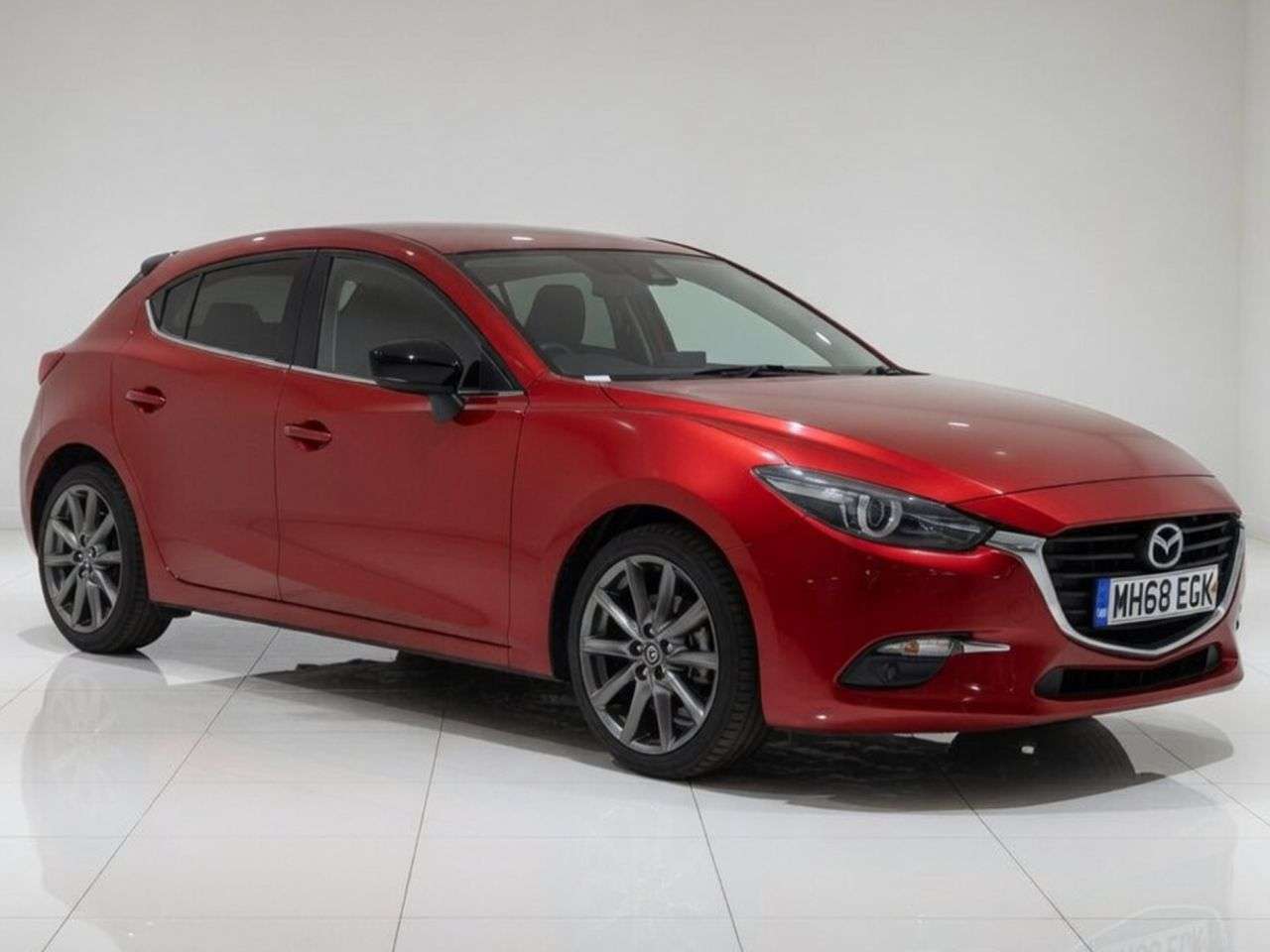 A 2019 MAZDA MAZDA3 2.0 SKYACTIV-G Sport Black Hatchback 5dr Petrol Manual Euro 6 (s/s) (121 ps A 2019 MAZDA MAZDA3 2.0 SKYACTIV-G Sport Black Hatchback 5dr Petrol Manual Euro 6 (s/s) (121 ps