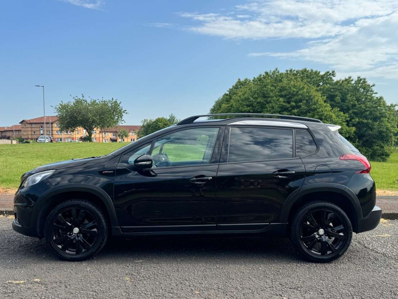 A 2016 PEUGEOT 2008 1.2 PureTech GT Line SUV 5dr Petrol Manual Euro 6 (s/s) (110 ps) Part Ex We A 2016 PEUGEOT 2008 1.2 PureTech GT Line SUV 5dr Petrol Manual Euro 6 (s/s) (110 ps) Part Ex We