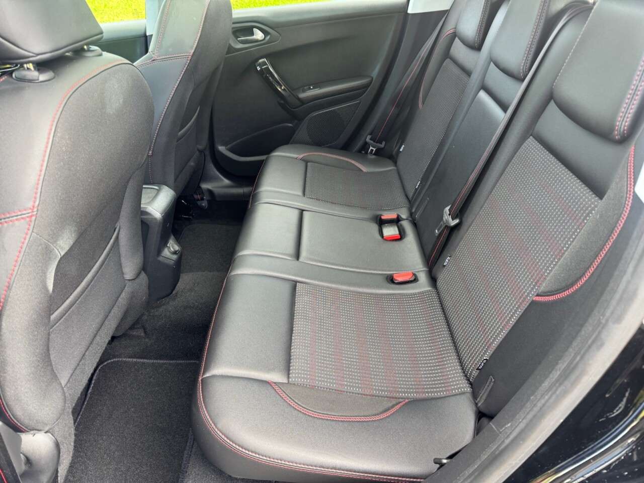 2016 PEUGEOT 2008 2016 PEUGEOT 2008
