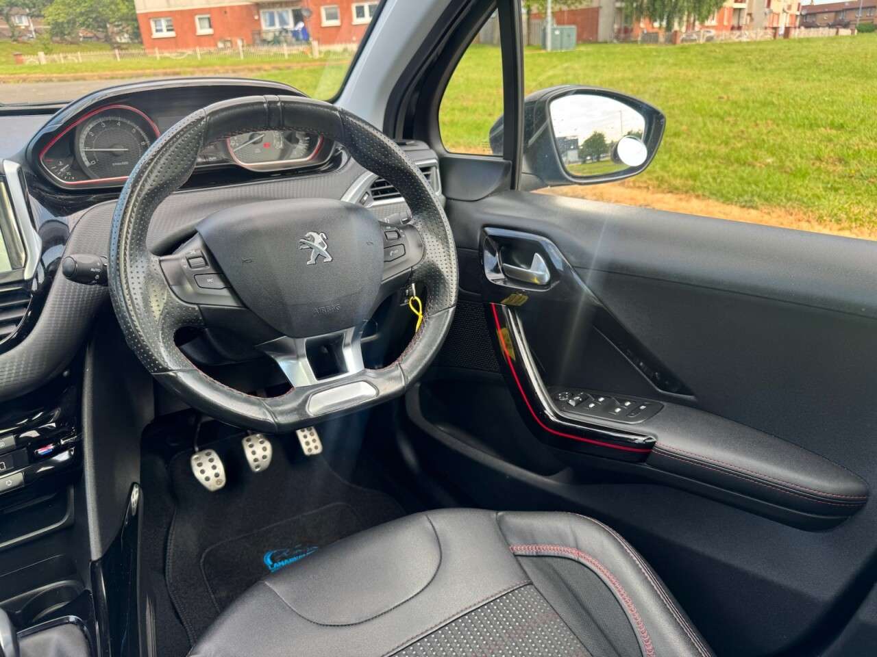 2016 PEUGEOT 2008 2016 PEUGEOT 2008