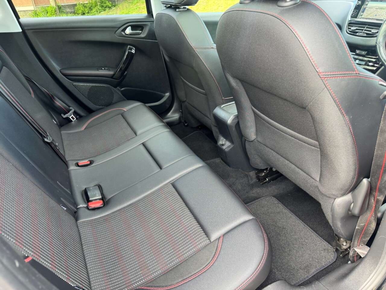 2016 PEUGEOT 2008 2016 PEUGEOT 2008