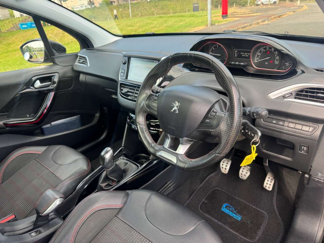 2016 PEUGEOT 2008 2016 PEUGEOT 2008