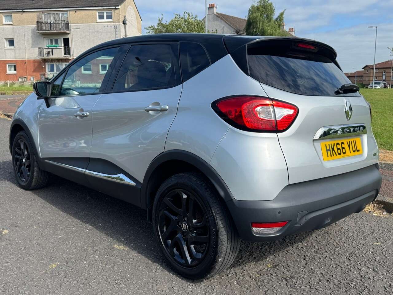 A 2016 RENAULT CAPTUR 1.5 dCi ENERGY Dynamique S Nav SUV 5dr Diesel Manual Euro 6 (s/s) (90 ps) P A 2016 RENAULT CAPTUR 1.5 dCi ENERGY Dynamique S Nav SUV 5dr Diesel Manual Euro 6 (s/s) (90 ps) P