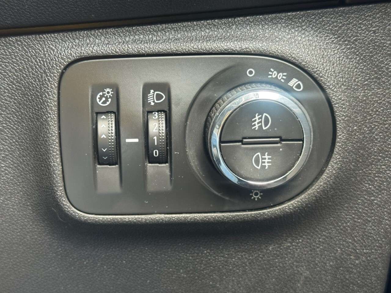 2015 VAUXHALL CORSA 2015 VAUXHALL CORSA