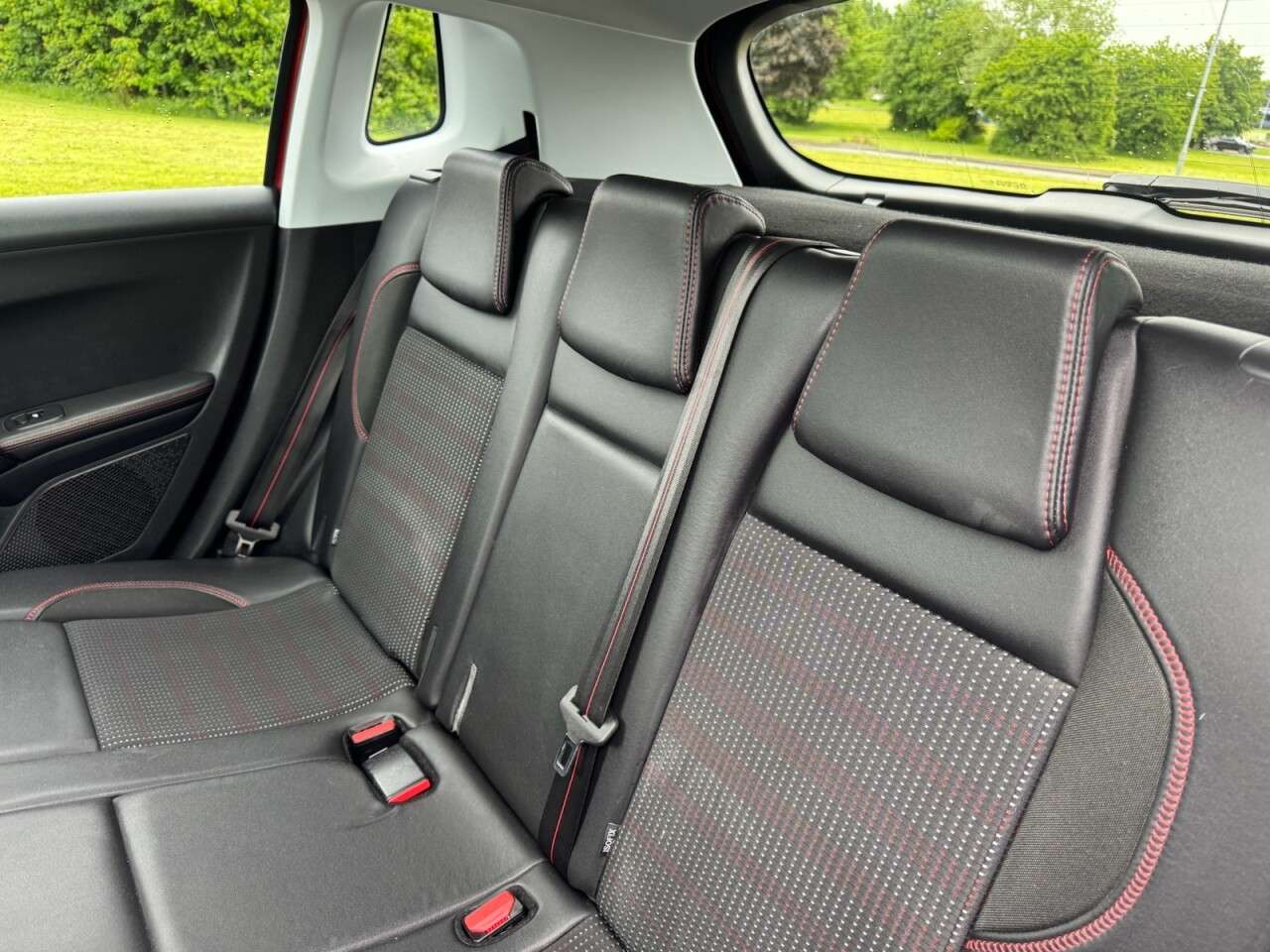 2016 PEUGEOT 2008 2016 PEUGEOT 2008