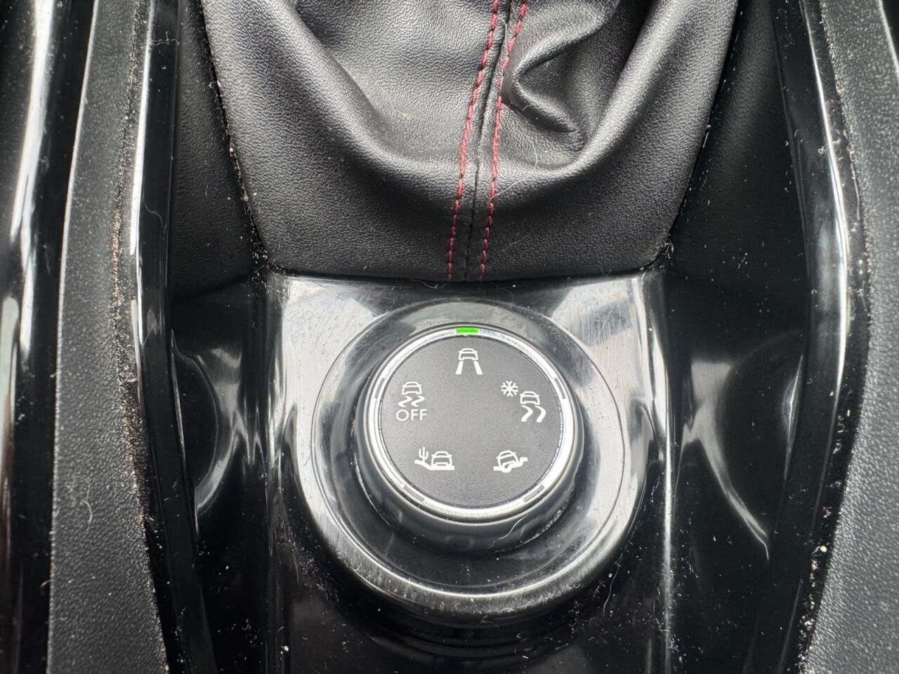 2016 PEUGEOT 2008 2016 PEUGEOT 2008