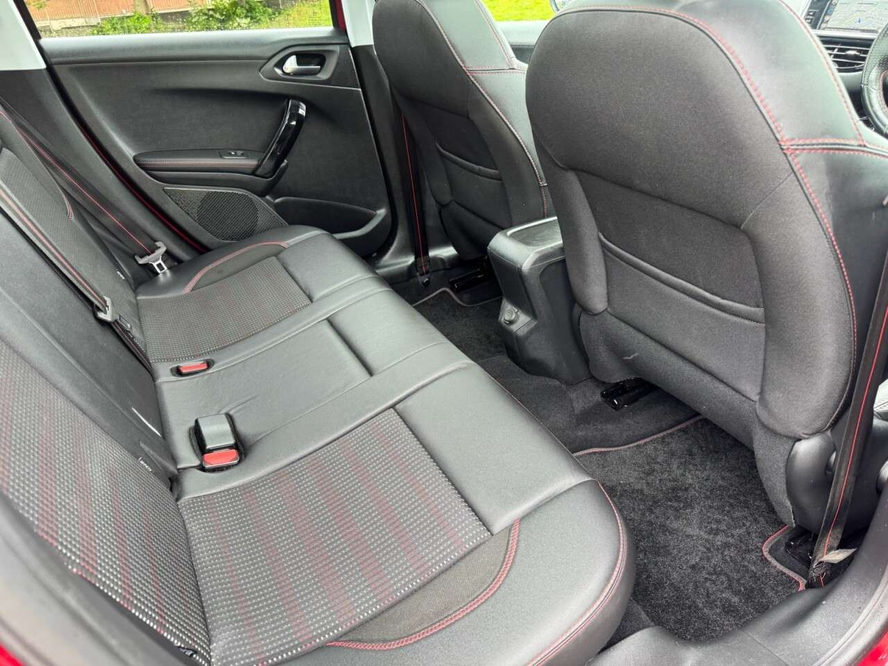 2016 PEUGEOT 2008 2016 PEUGEOT 2008