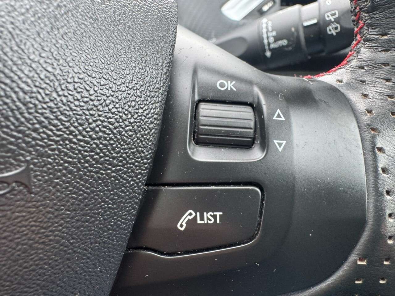 2016 PEUGEOT 2008 2016 PEUGEOT 2008