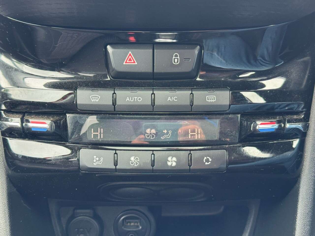 2016 PEUGEOT 2008 2016 PEUGEOT 2008